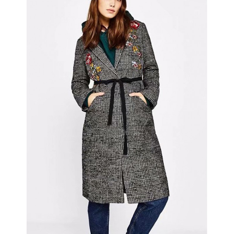 Fashion Gray Embroidery Flower Decoraterd Overcoat