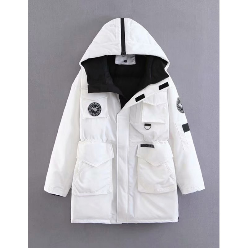 Fashion White Badge Pattern Decorated Down Jacket